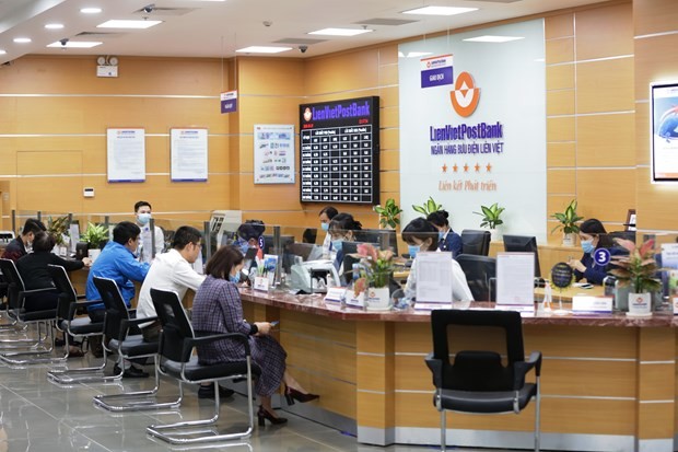 Khó giảm thêm lãi suất huy động khi thanh khoản của các ngân hàng thương mại chưa được cải thiện. Ảnh: TTXVN