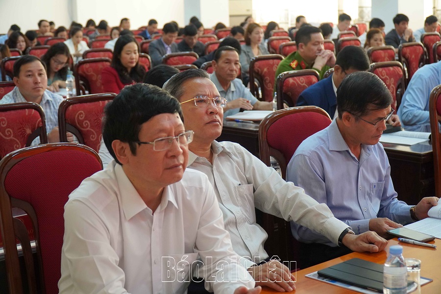 Quang cảnh hội nghị.