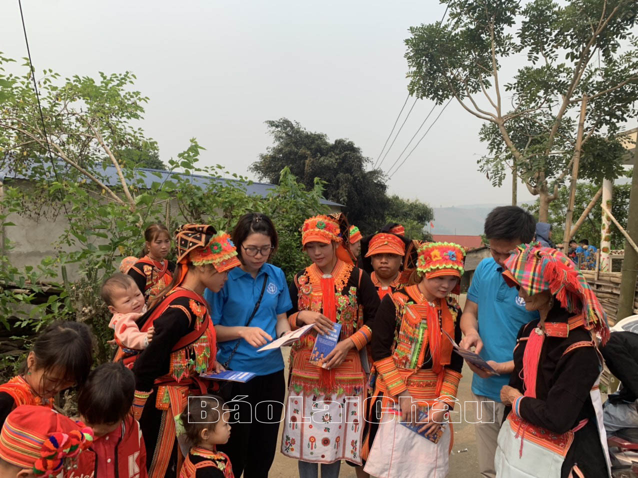 Bảo hiểm xã hội tỉnh thường xuyên tuyên truyền nâng cao nhận thức cho người dân, doanh nghiệp về lợi ích của việc tham gia bảo hiểm xã hội.