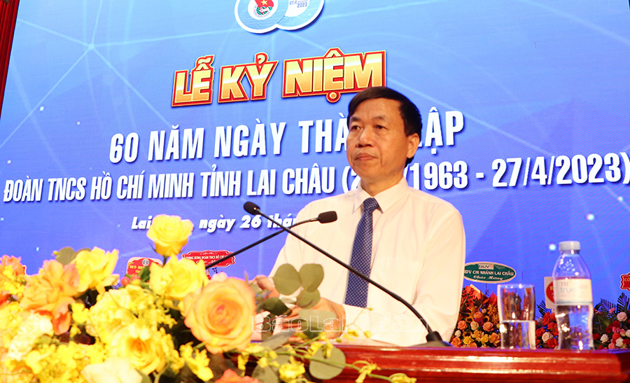 Đồng chí Lê Văn Lương - Phó Bí thư Thường trực Tỉnh ủy phát biểu tại lễ kỷ niệm