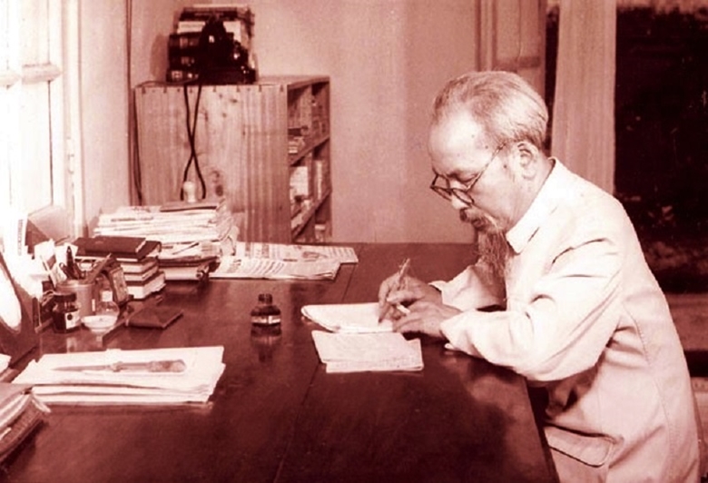  Trong thời đại Hồ Chí Minh, tư tưởng “lấy đức phục người” đã được kế thừa, phát triển lên tầm cao mới. (Ảnh tư liệu)