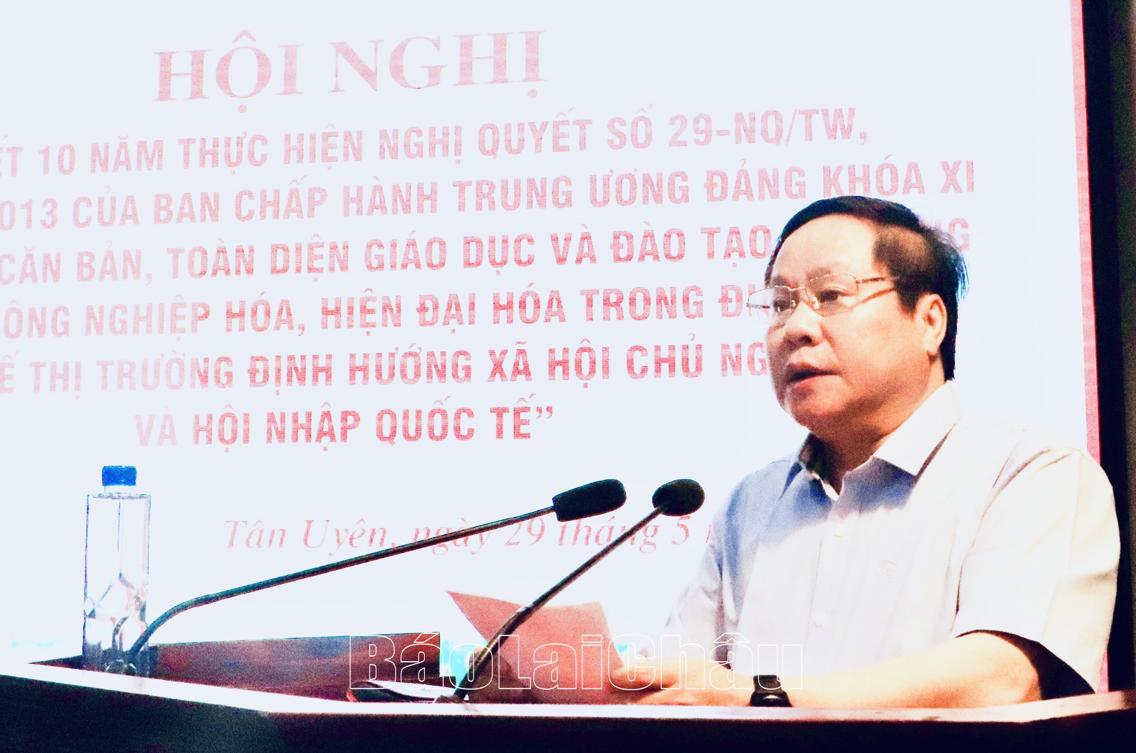 Đồng chí Phó Chủ tịch Thường trực UBND tỉnh Tống Thanh Hải phát biểu chỉ đạo tại Hội nghị.