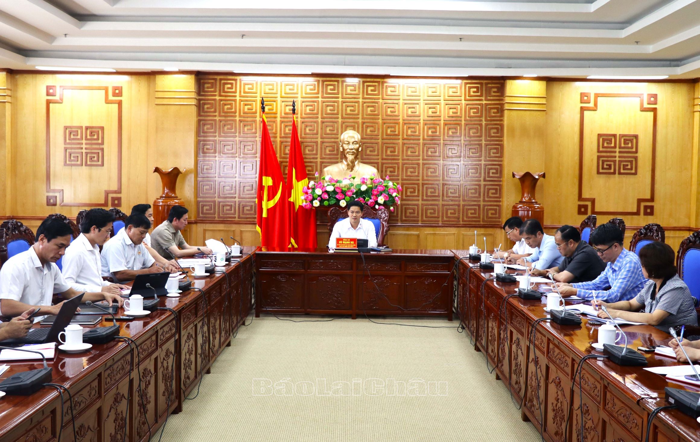 Quang cảnh hội nghị giao ban.
