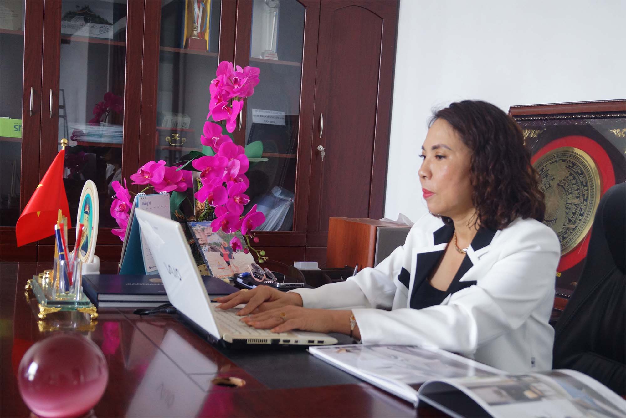 tuyến