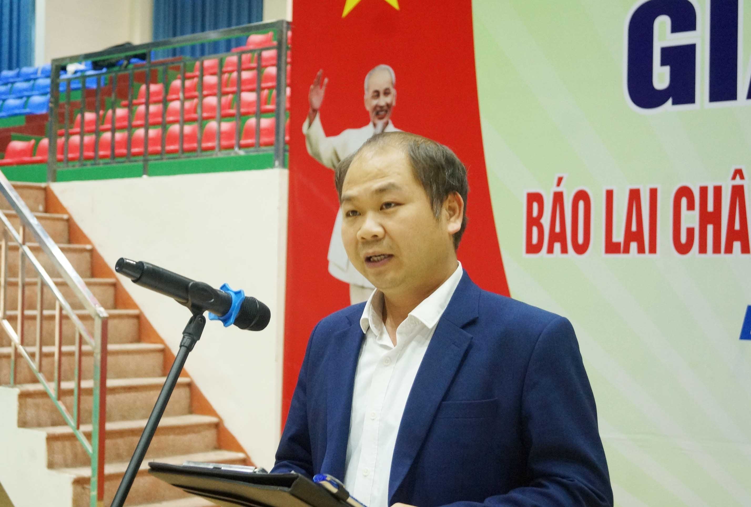 Toàn cảnh