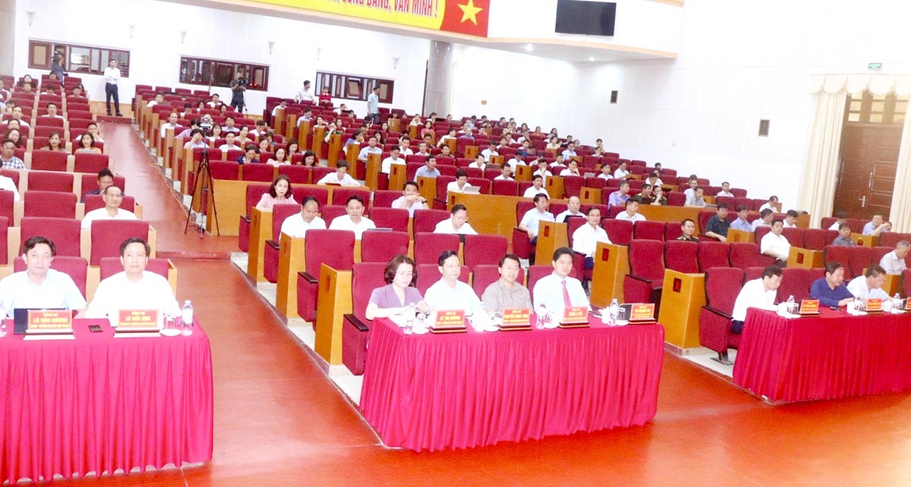 Đại biểu dự hội nghị. 