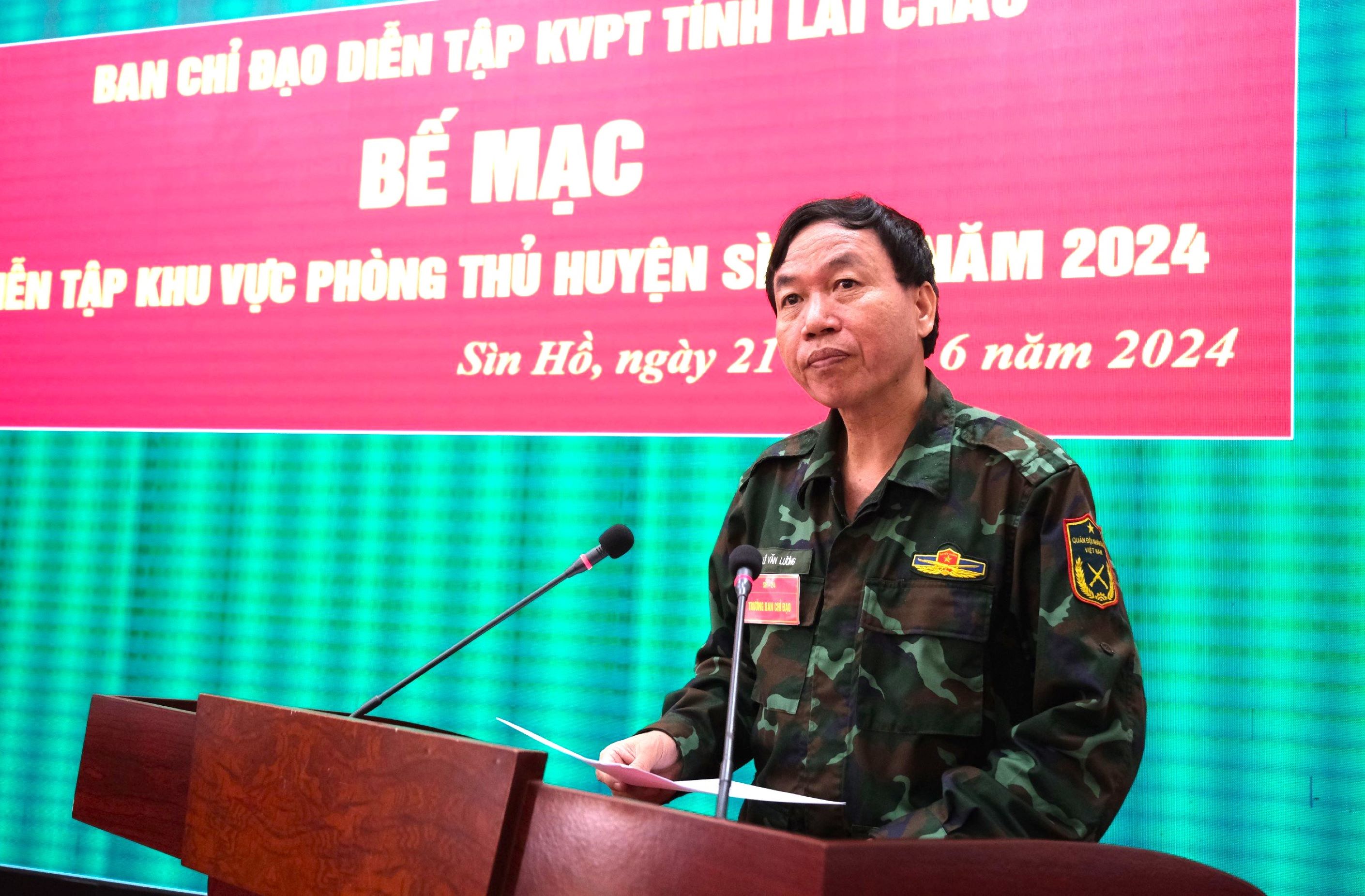 Đồng chí Lê Văn Lương – Chủ tịch UBND tỉnh, Trưởng Ban chỉ đạo diễn tập KVPT tỉnh phát biểu bế mạc.