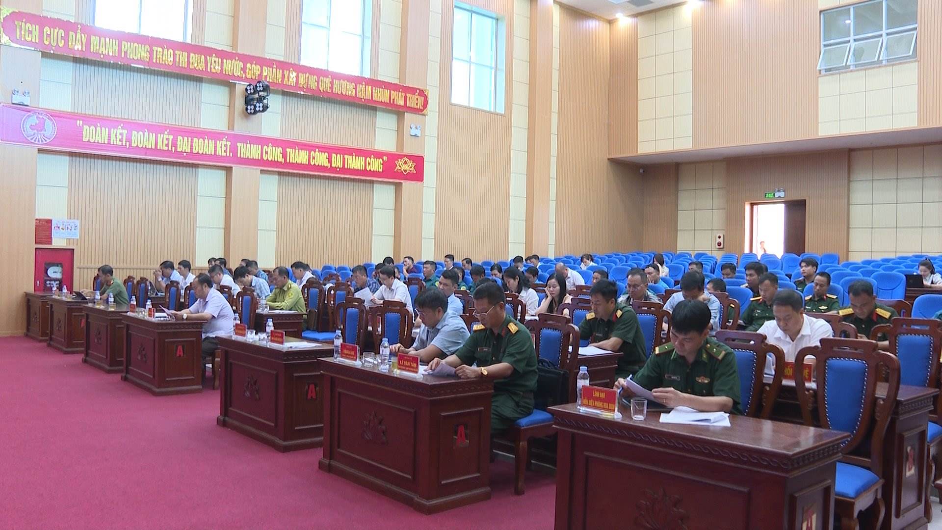 Quang cảnh hội nghị.