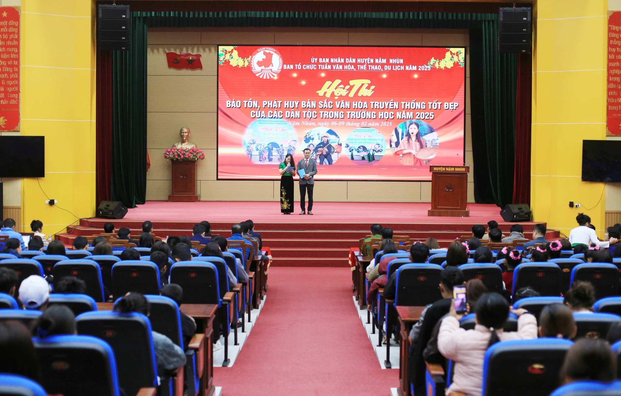 Quang cảnh Lễ khai mạc Hội thi.