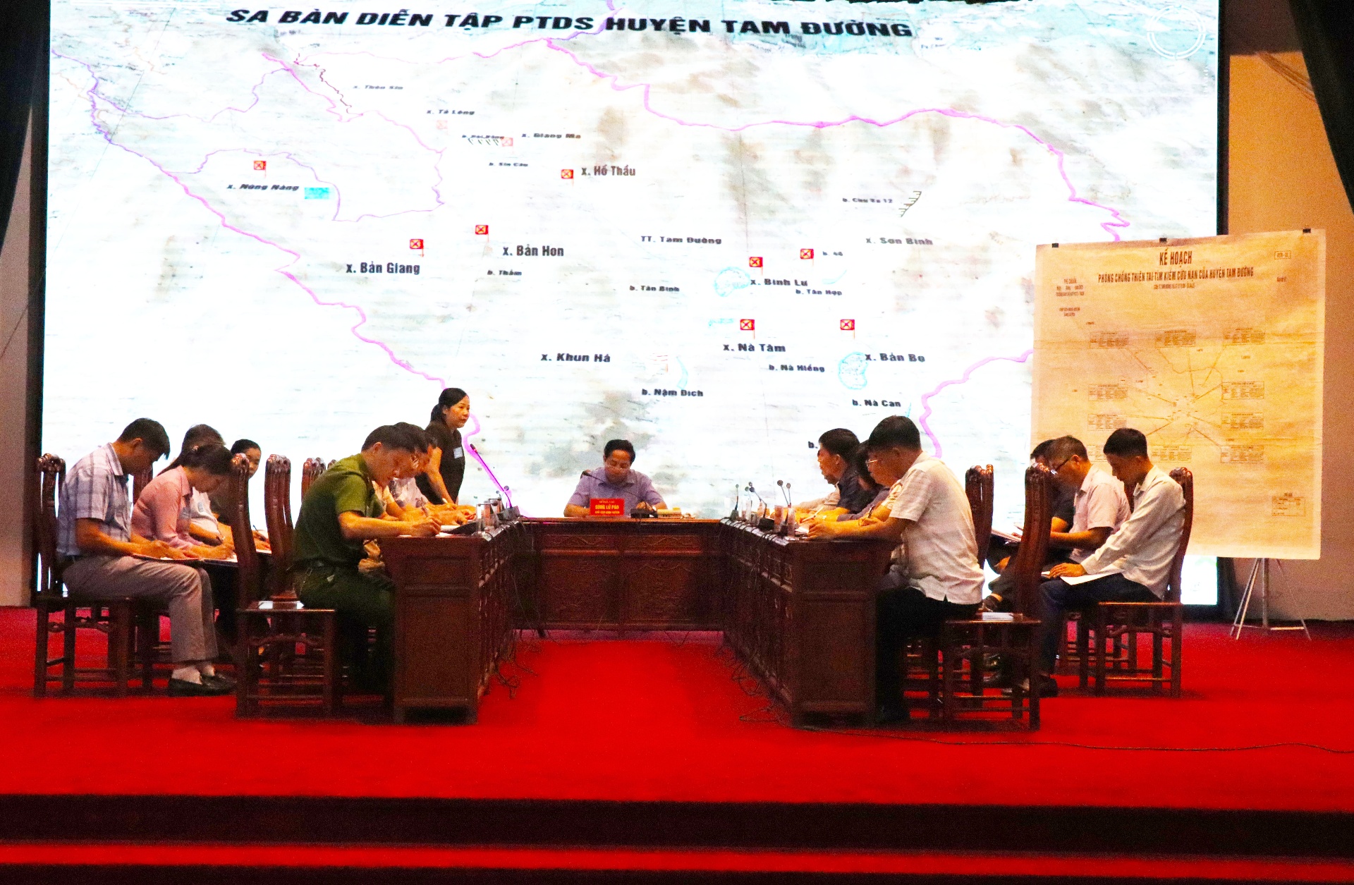 Ban Chỉ huy PCTT&TKCN huyện Tam Đường Tổ chức chuẩn bị phòng thủ dân sự, ứng phó bão, lụt và tìm kiếm cứu nạn.