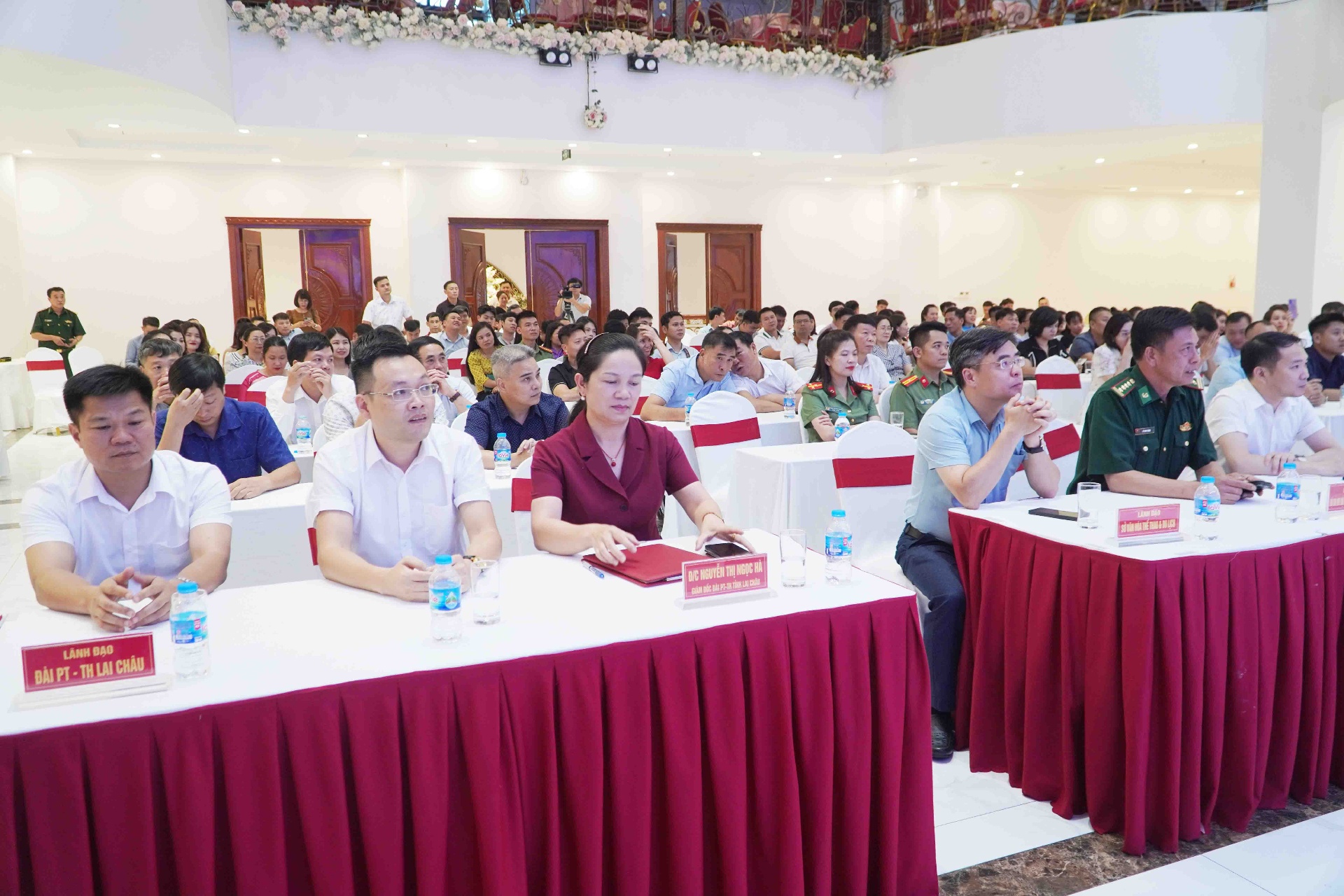 Các đại biểu tham dự Lễ trao giải.
