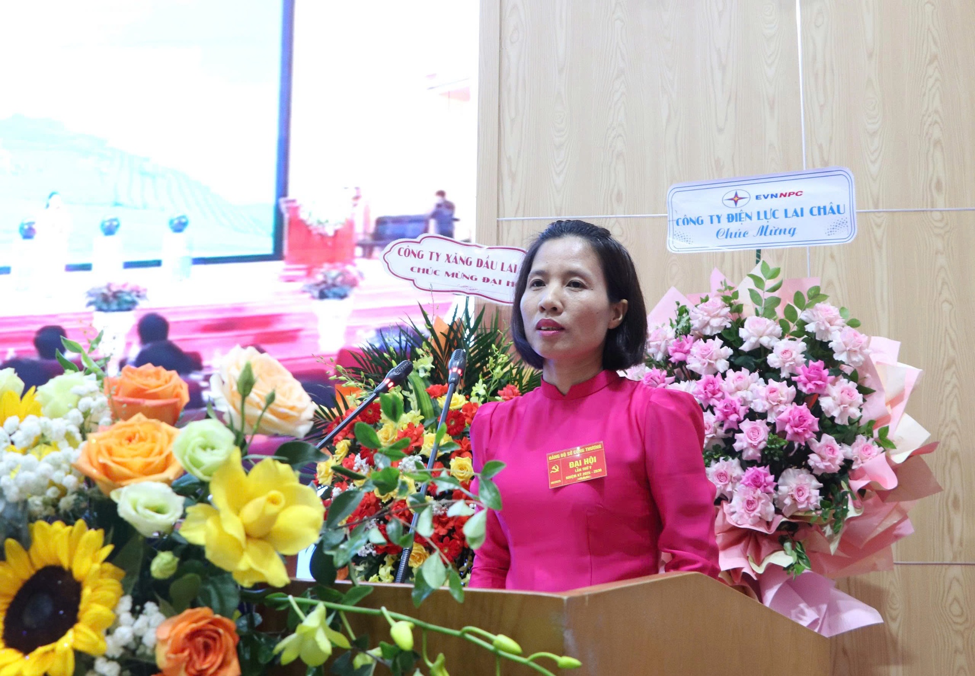 Đại biểu tham luận tại Đại hội.